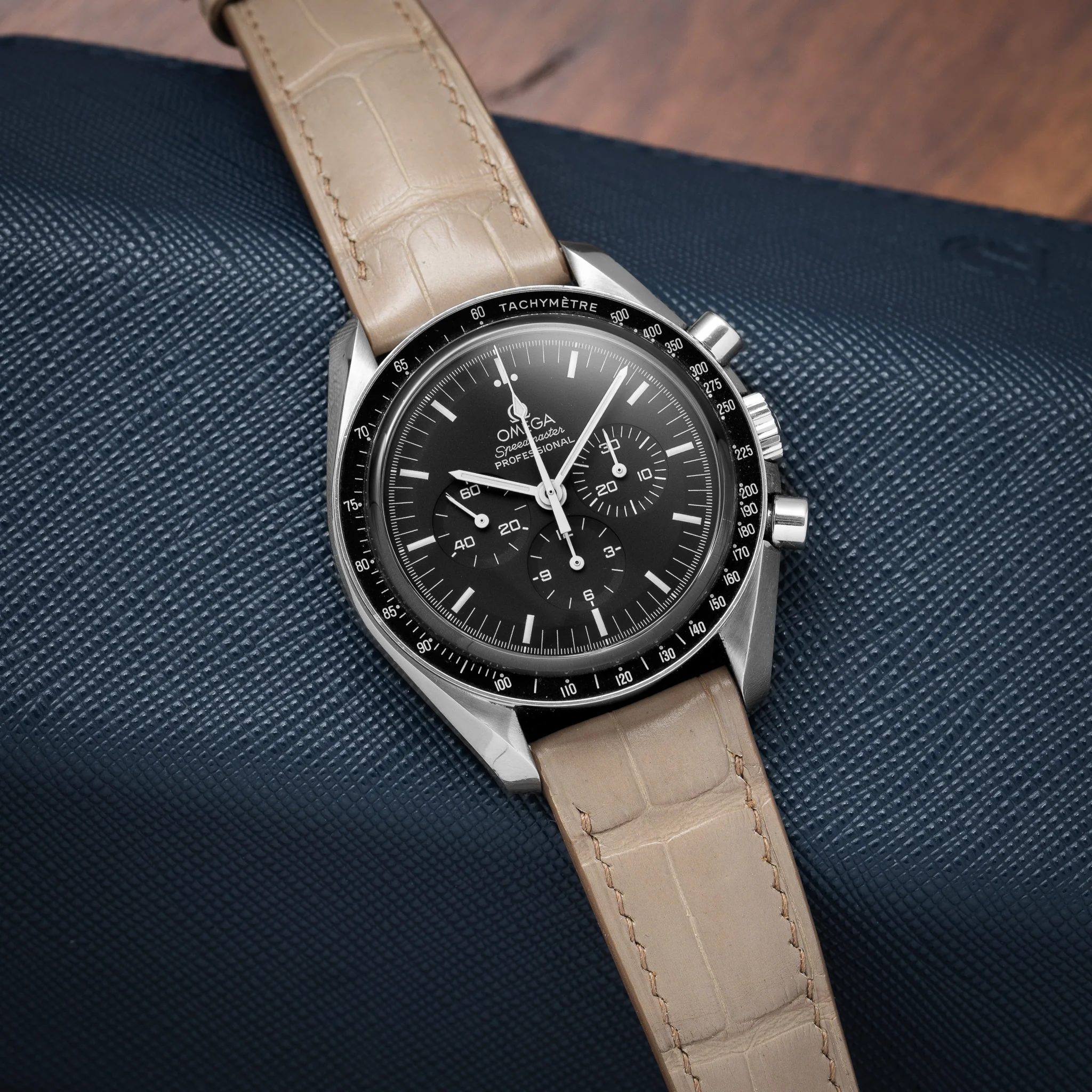 Matte Oatmeal Alligator Signature Strap - Image 2